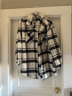 Love Tree Black & White Plaid Button-Front Shacket